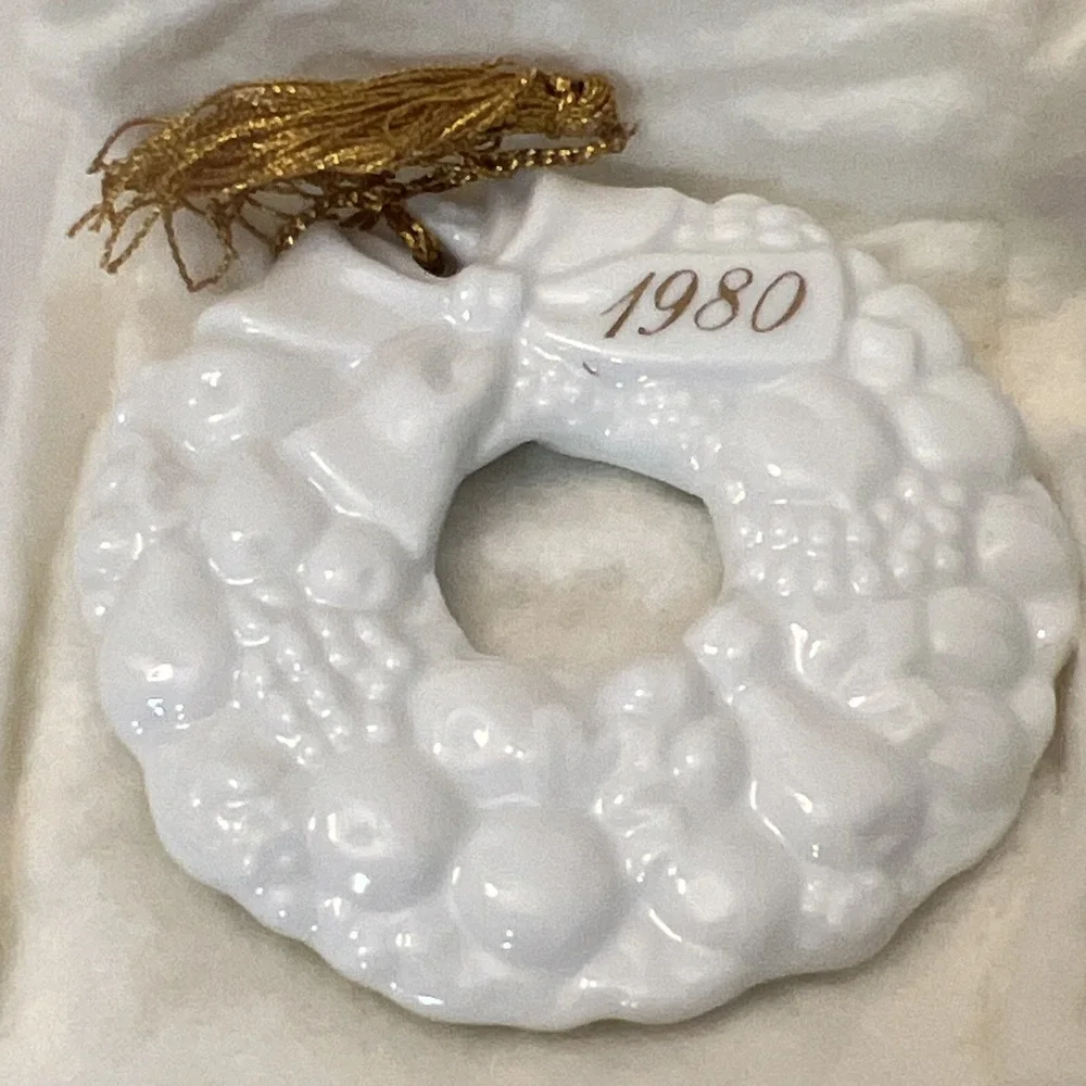 Vintage Christmas AVON CERAMIC 1980‎ 1981 1982 1983 Wreath Dove Angel Snowflake